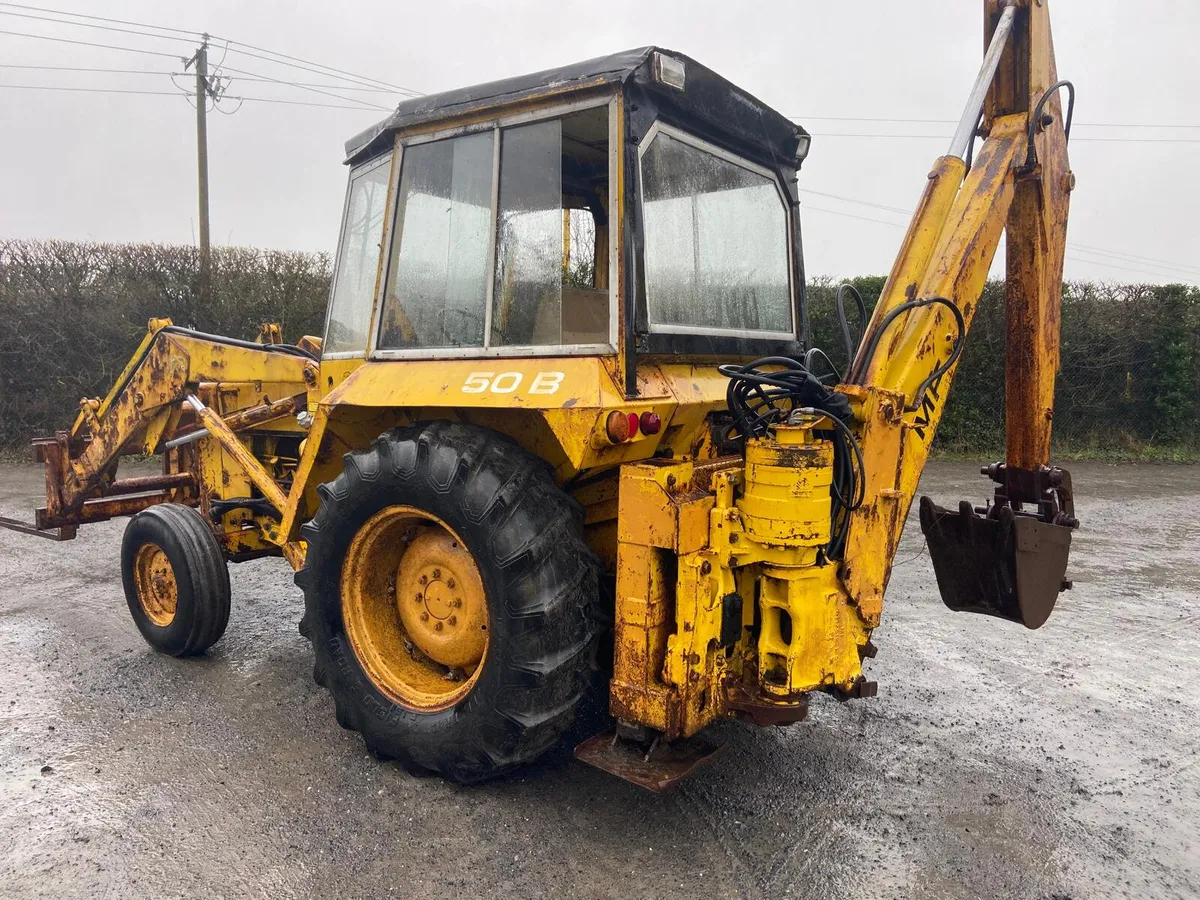 Massey Ferguson 50B Digger Loader - Image 3