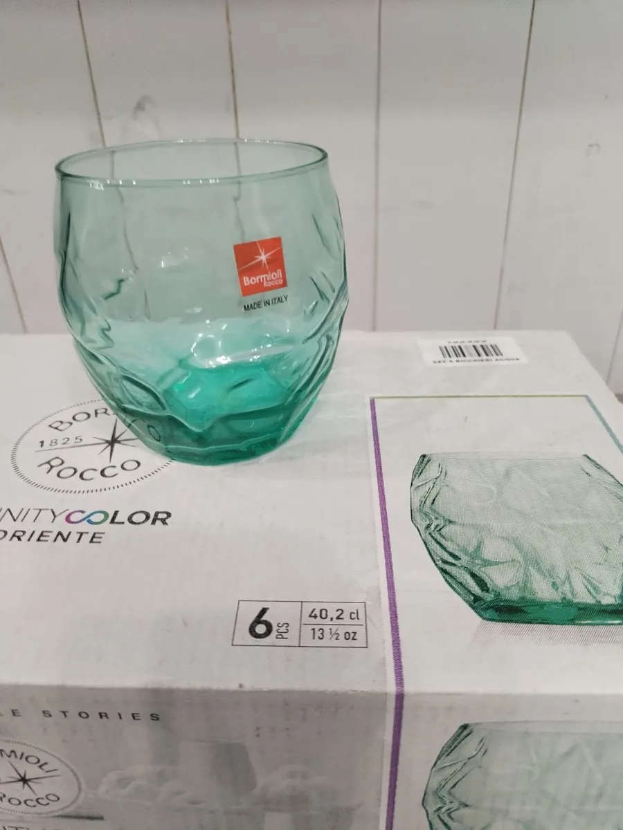 New boxed Set 6 Italian Glasses. Cool Green - Image 1