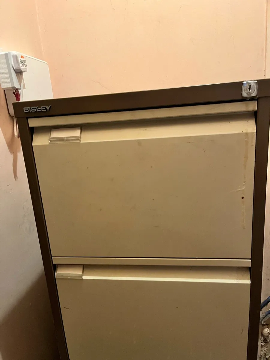 Filing cabinet - Image 2