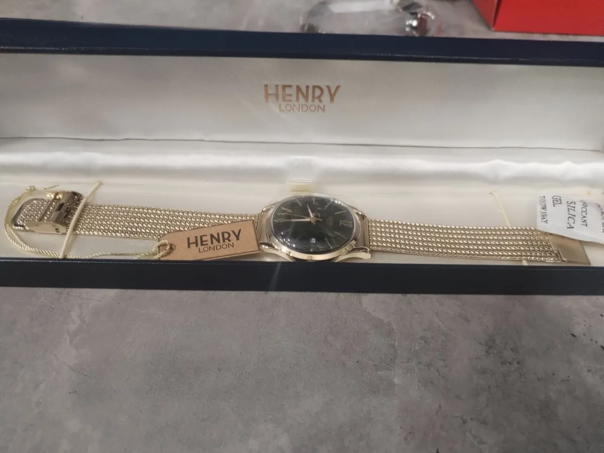 Henry London Gold Mesh Watch. New, Discontinued - Image 2
