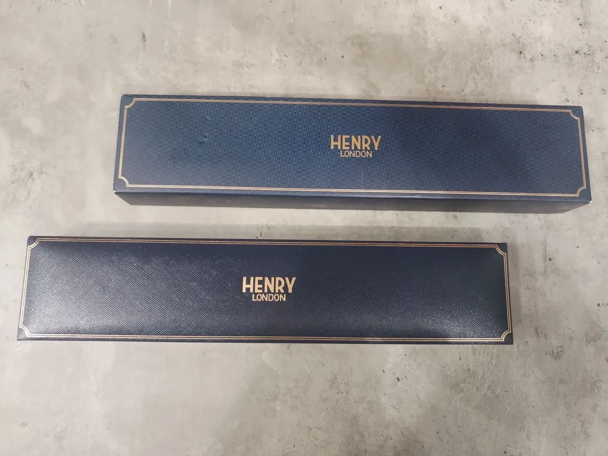 Henry London Gold Mesh Watch. New, Discontinued - Image 3