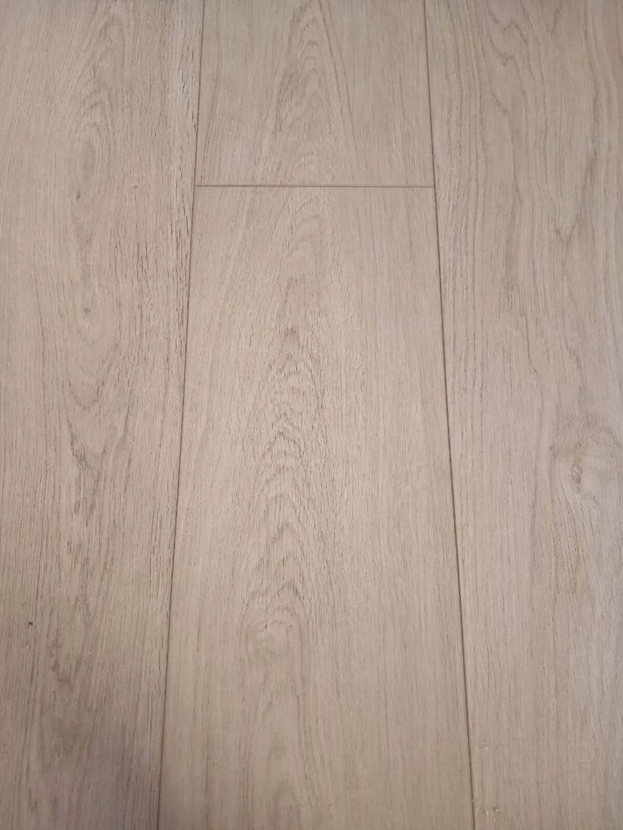 Laminate flooring supply and installation - Image 4