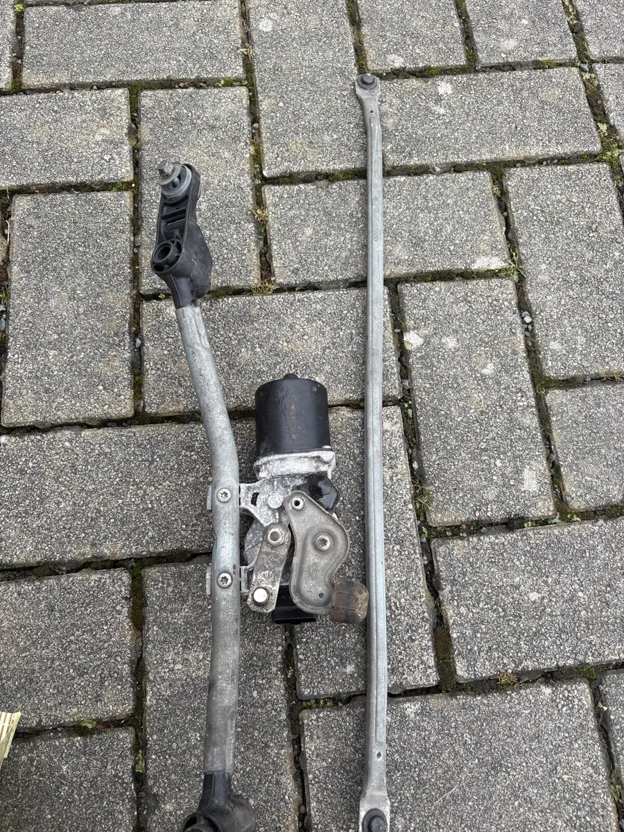 Renault Clio 3 wiper linkage - Image 2
