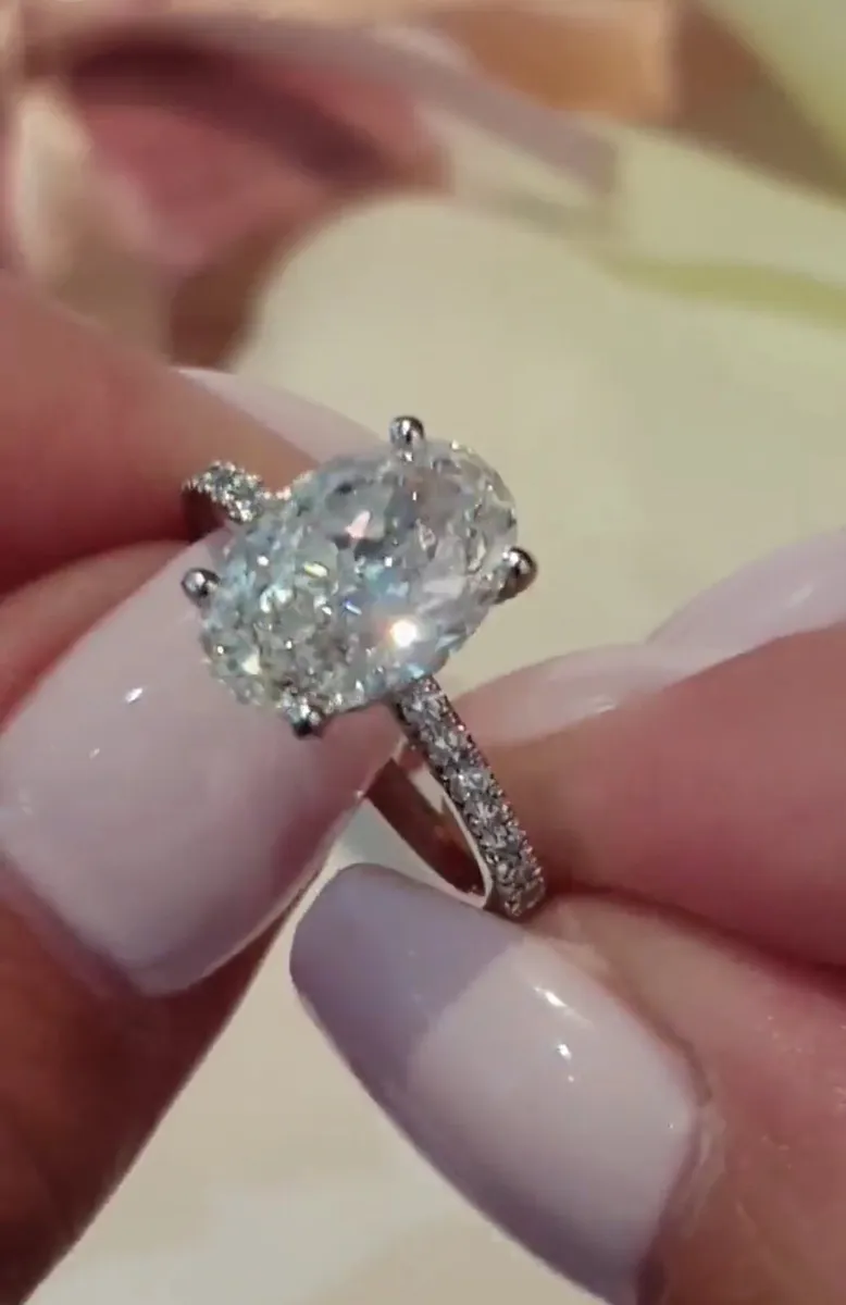 Engagement ring - Image 3