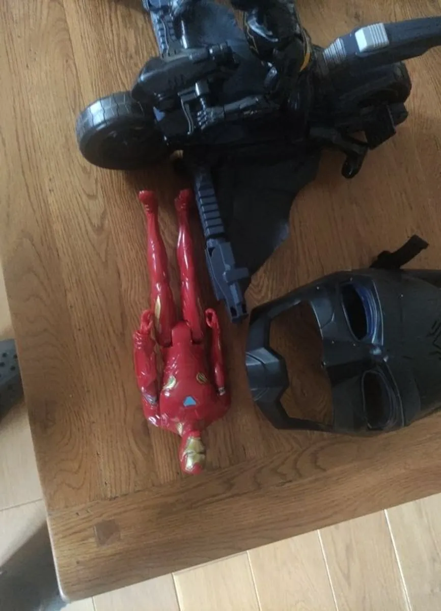 Batman ( bat mobil and bat bike, bat man figure, J - Image 2