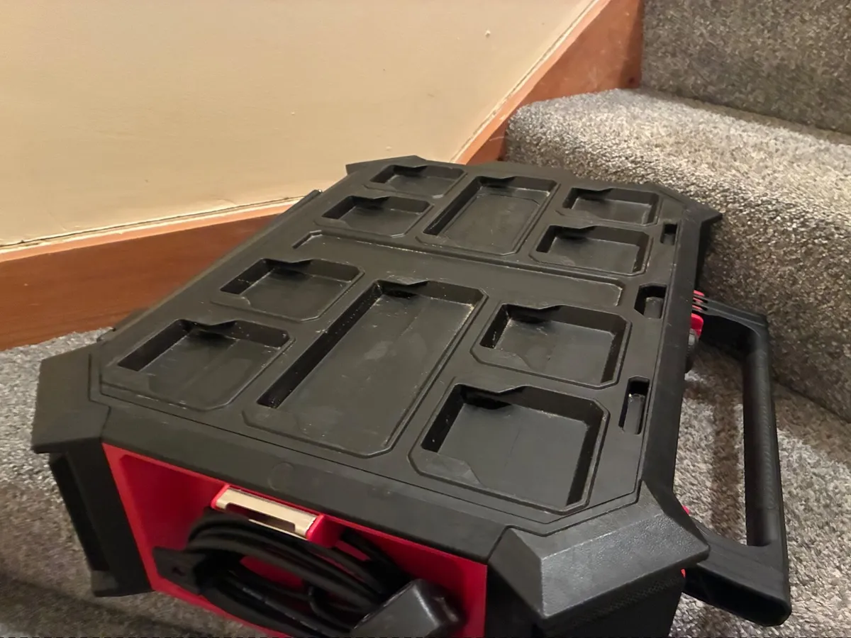 Milwaukee radio - Image 3