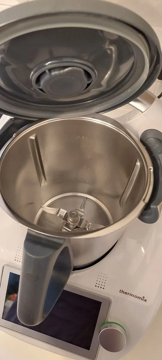 TM6 Thermomix with Accessories. - Image 4