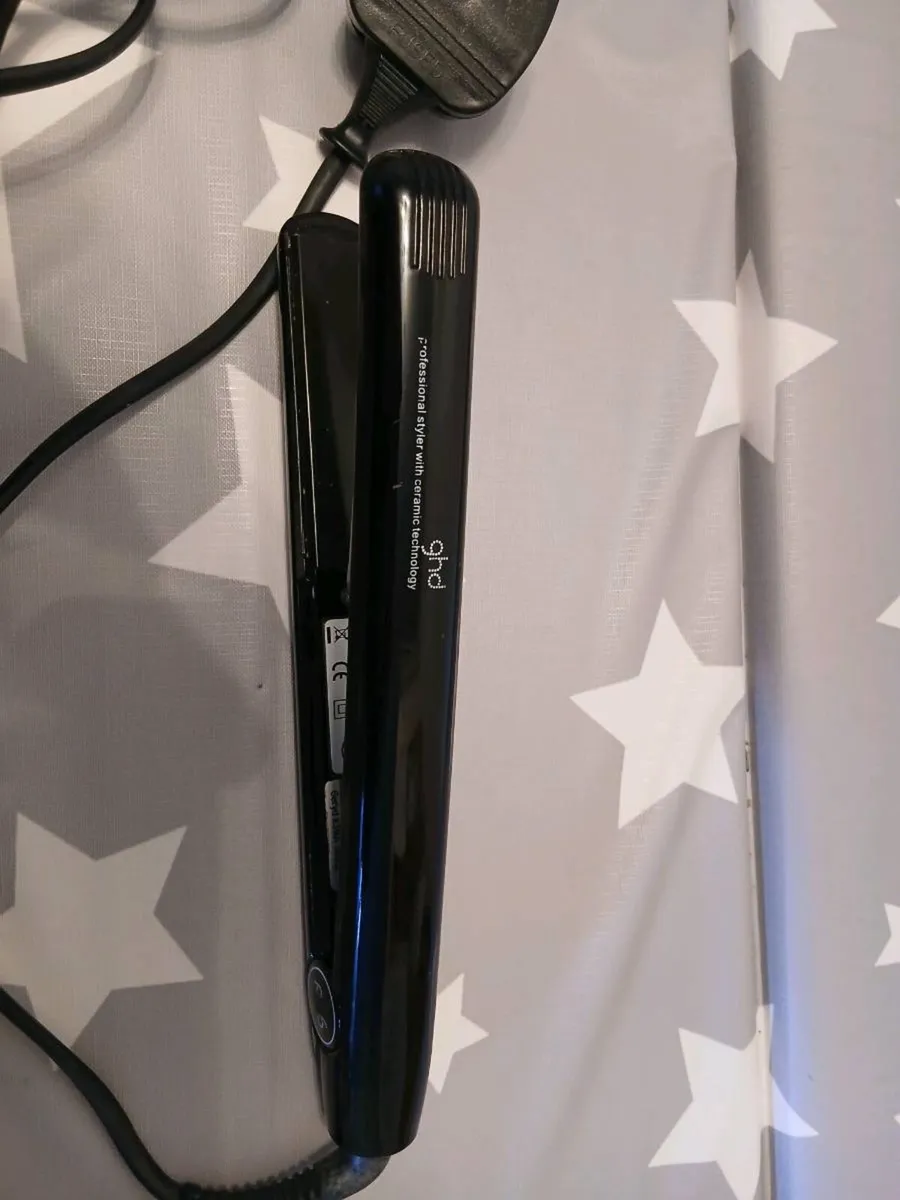 Ghd hair straighteners - Image 1