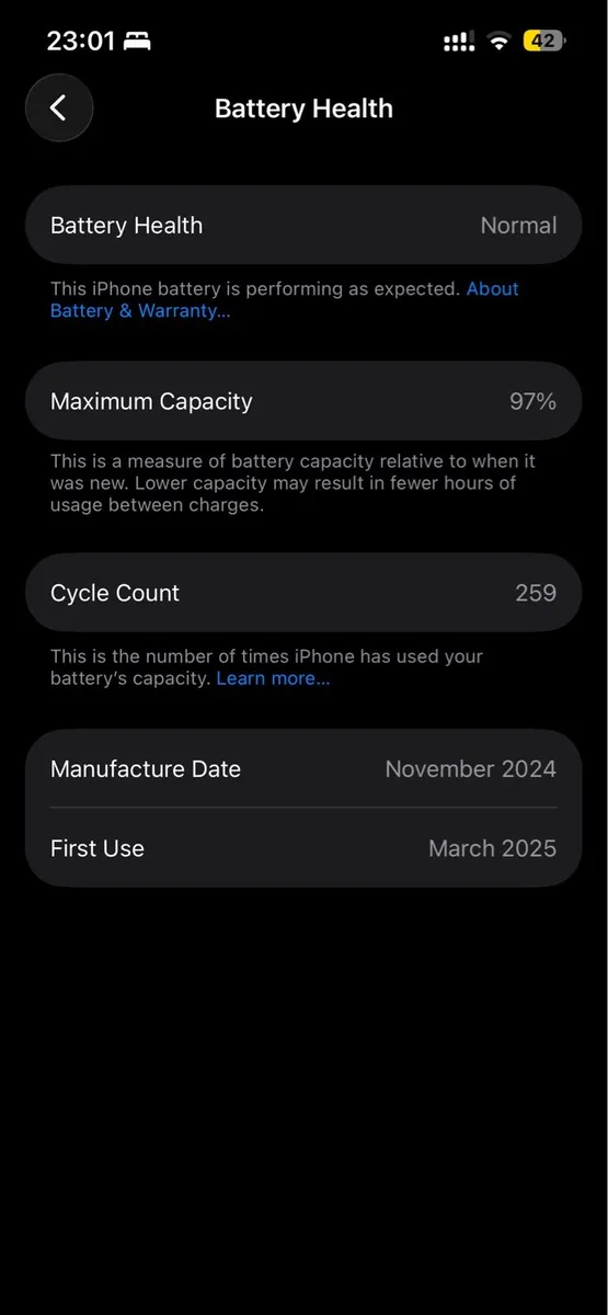 iPhone 16e - Image 2