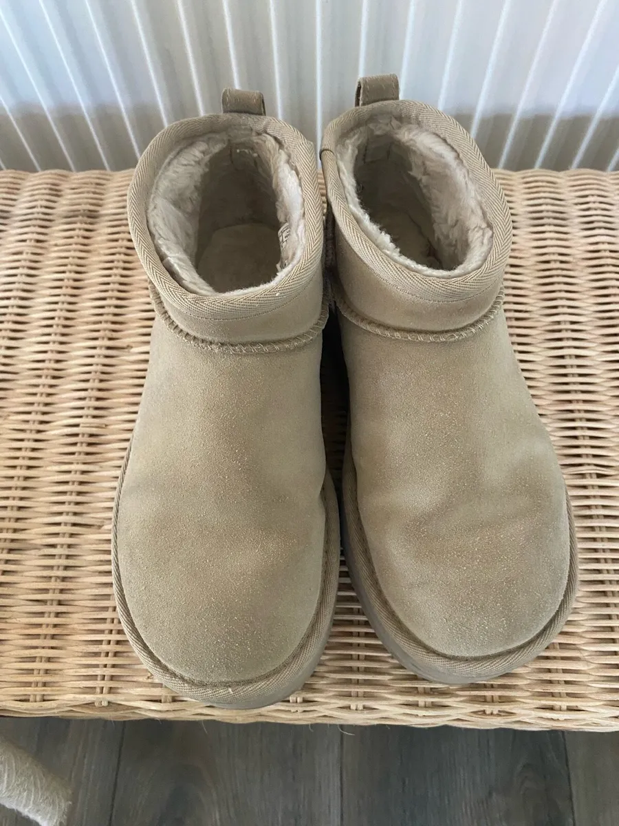 Uggs - Image 2