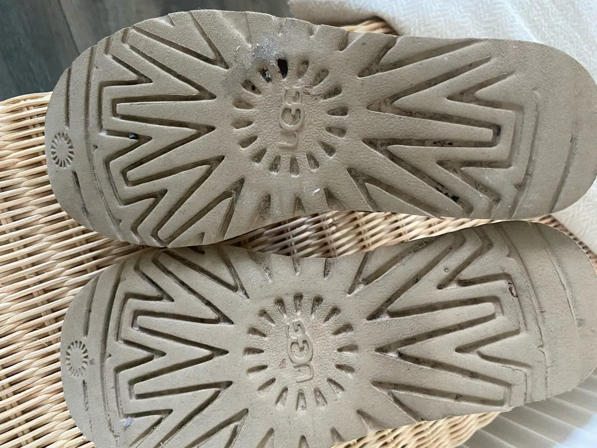 Uggs - Image 4