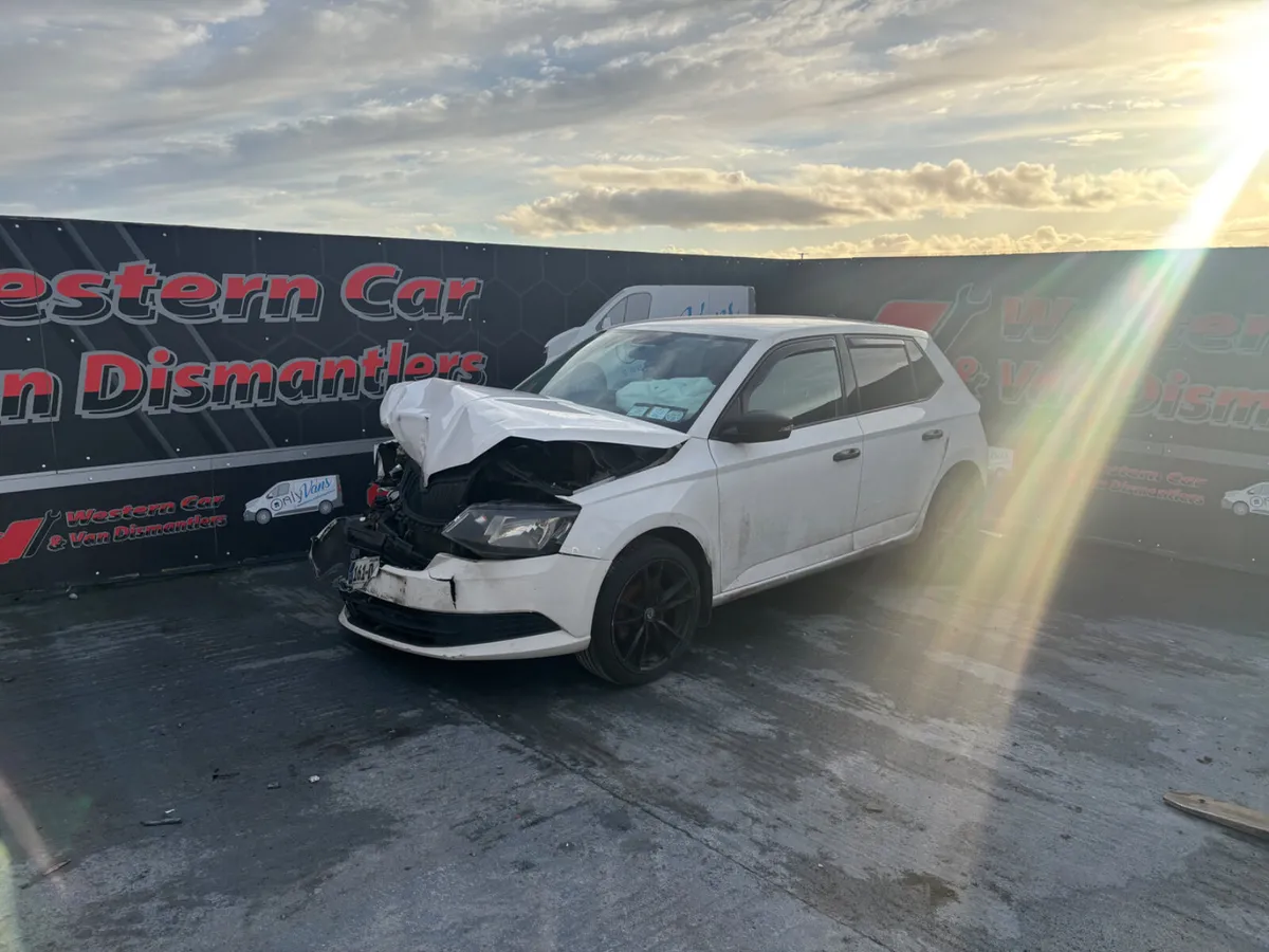 162 Skoda fabia 1.2 tsi for dismantling