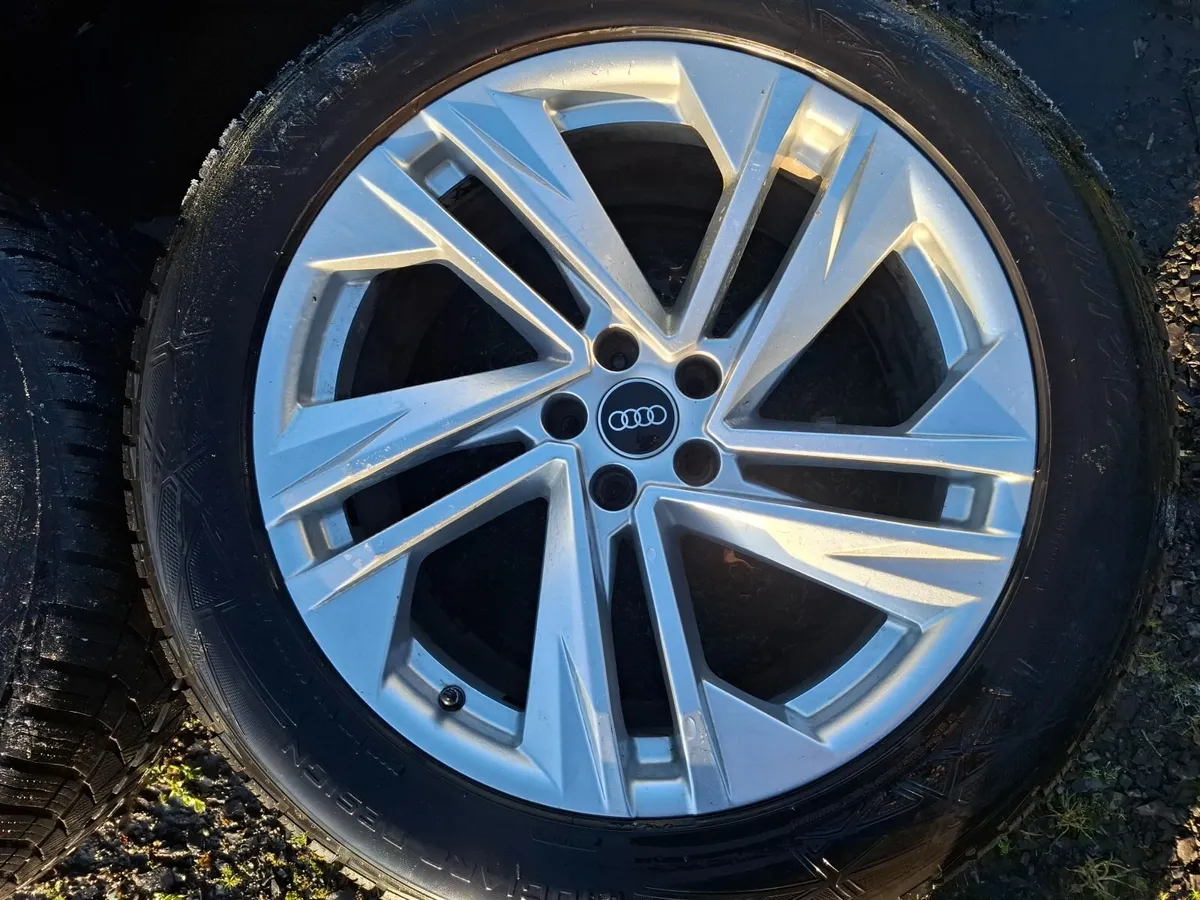 20" Genuine Audi Q7 S Line Alloys with tyres - Image 1