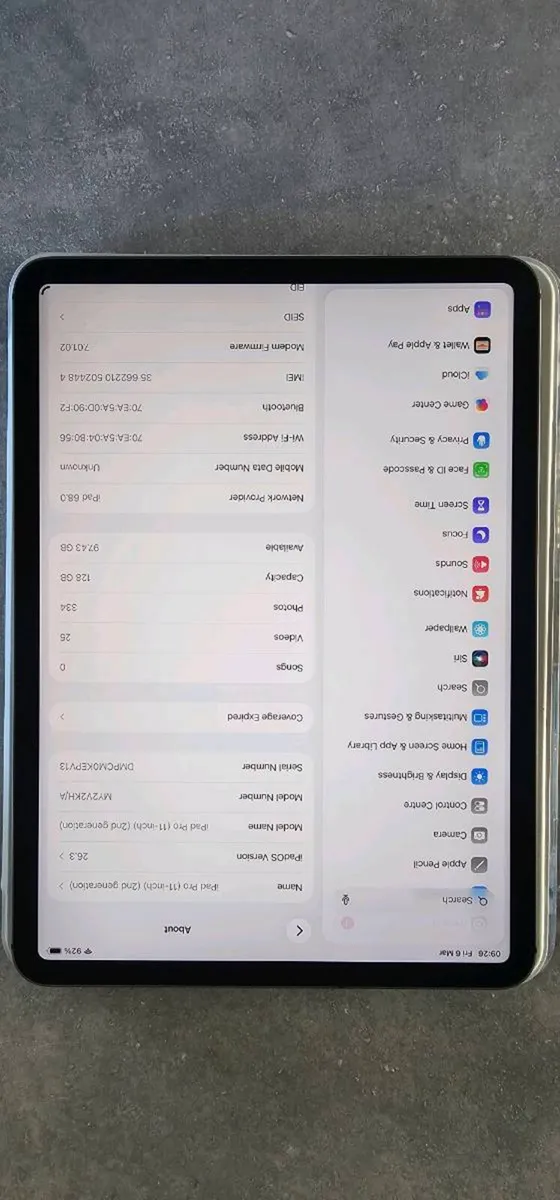 iPad Pro 11" - Image 1