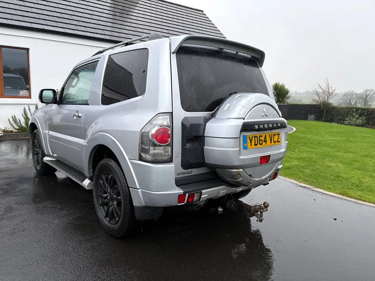 Mitsubishi Shogun - Image 3