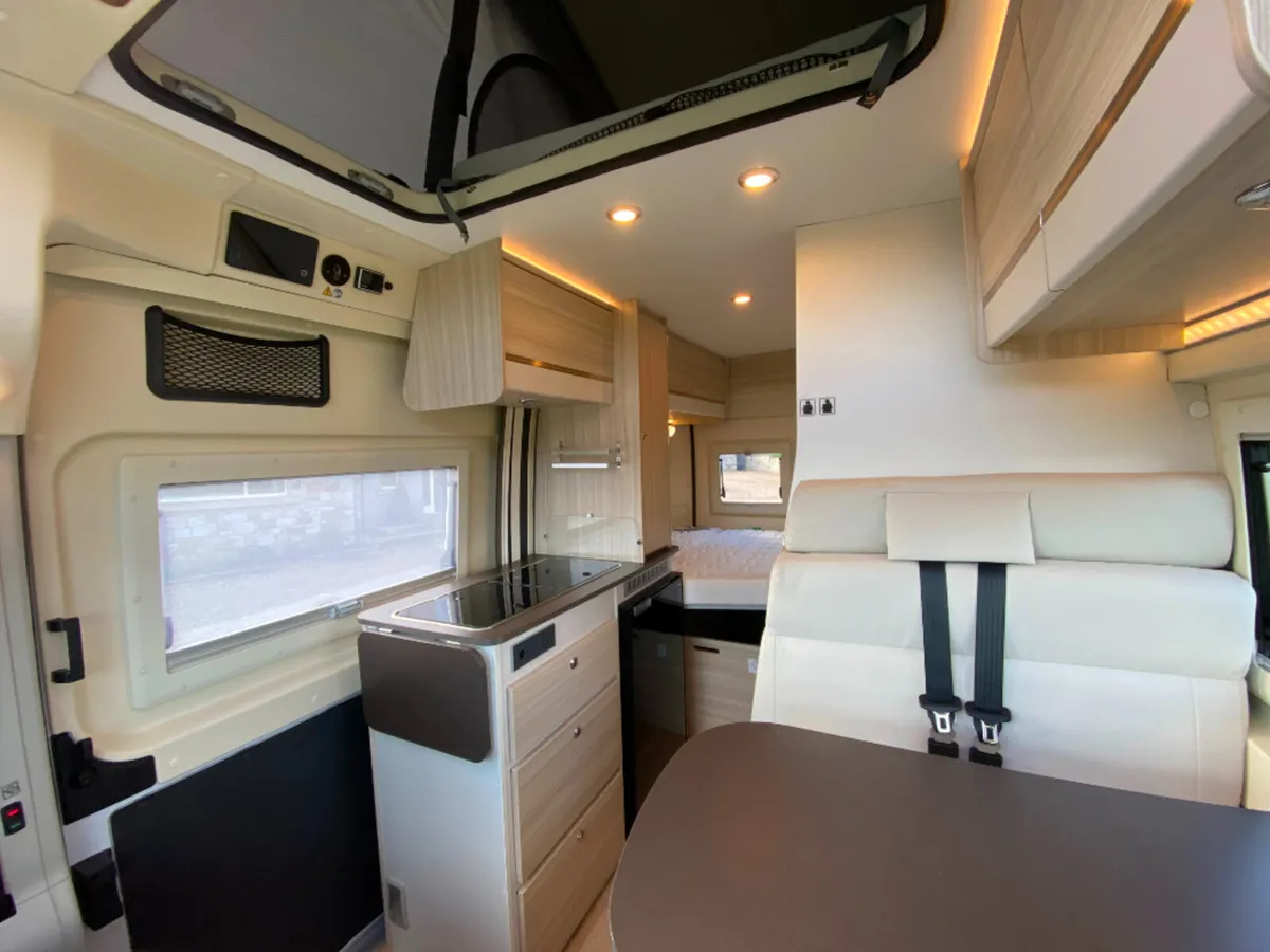 2022 RAPIDO DREAMER D43 FUN L.H.D MANUAL 4 BERTH - Image 3