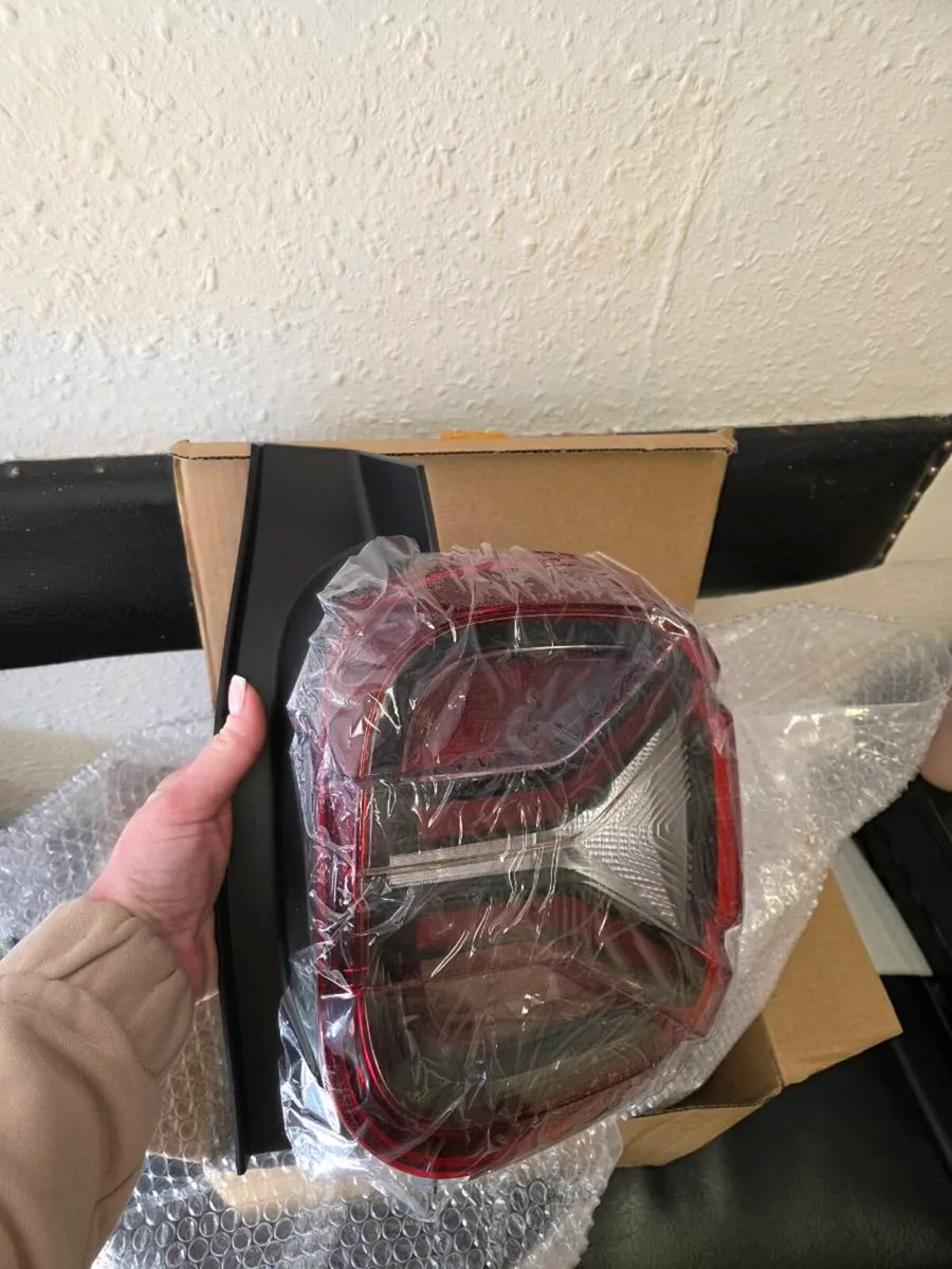 Back tail light - Image 2