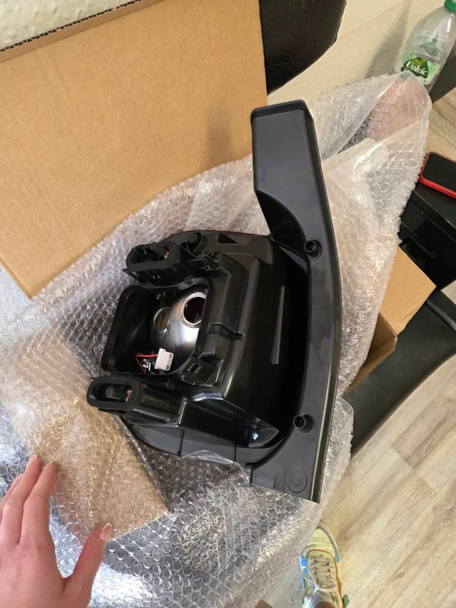 Back tail light - Image 3