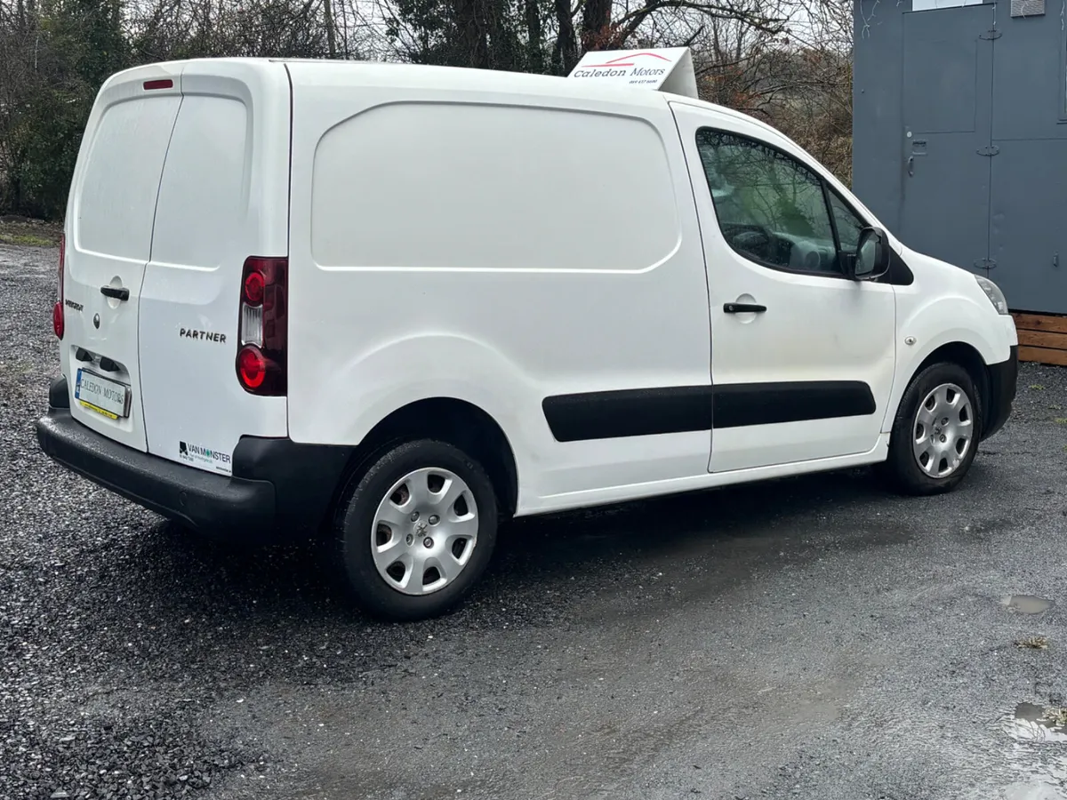 PEUGEOT PARTNER-NEW CVRT-LOW KM - Image 4