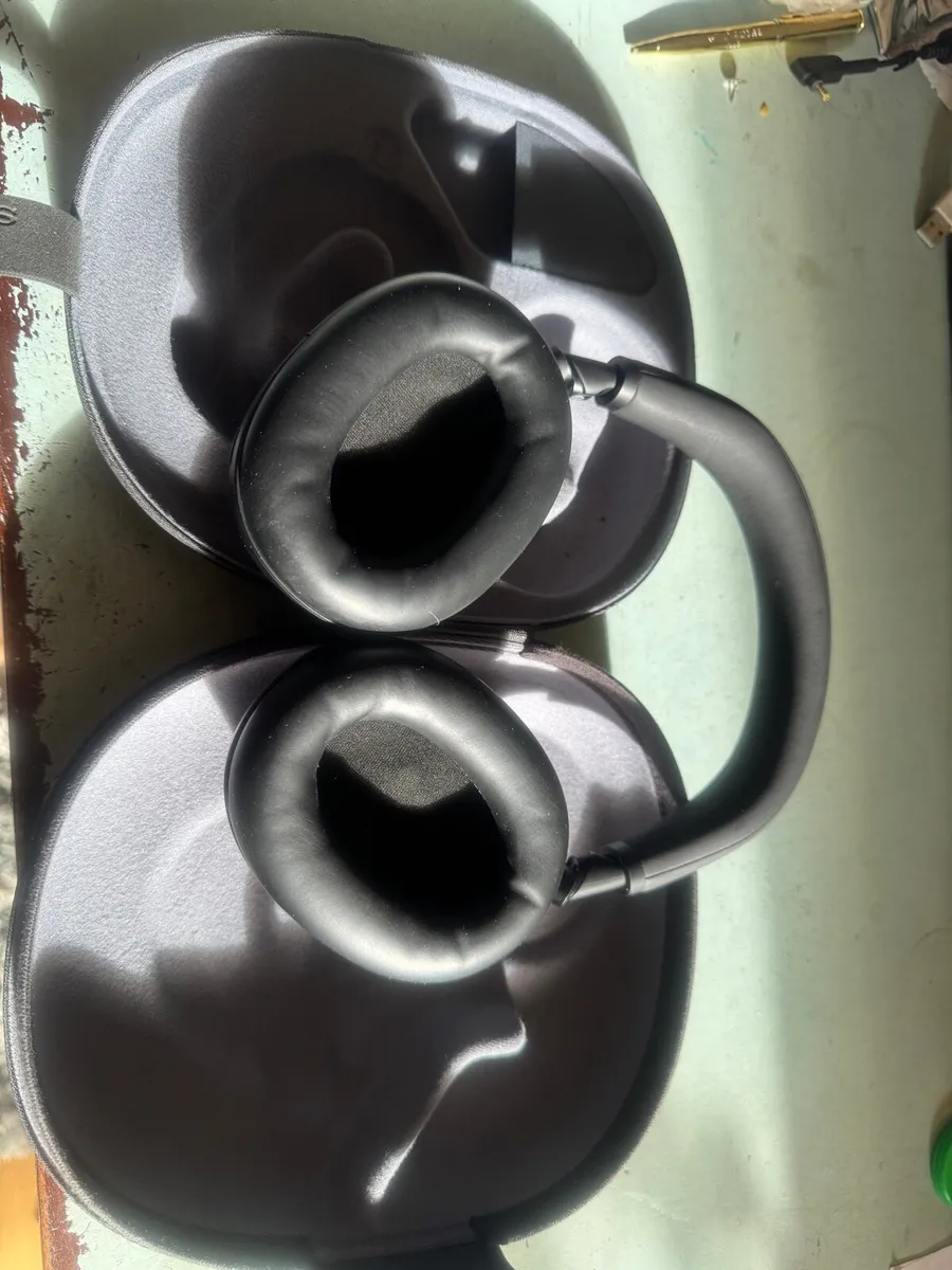 Sony XM6 ANC Headphones - Image 2