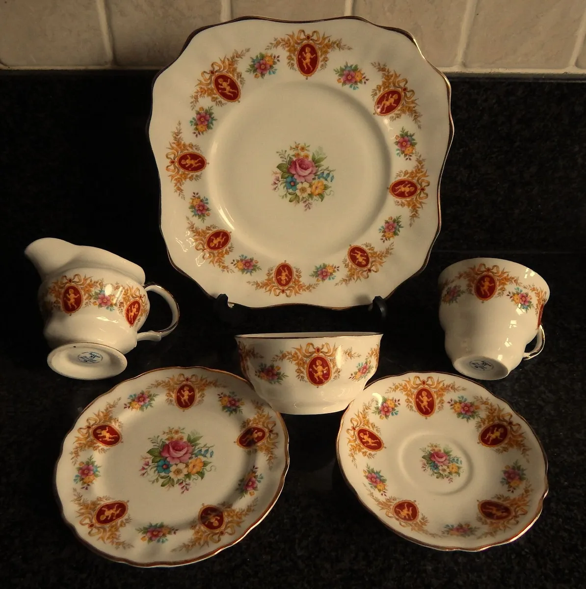 18 Pieces Vintage Arklow Pottery Tea Set - Image 4