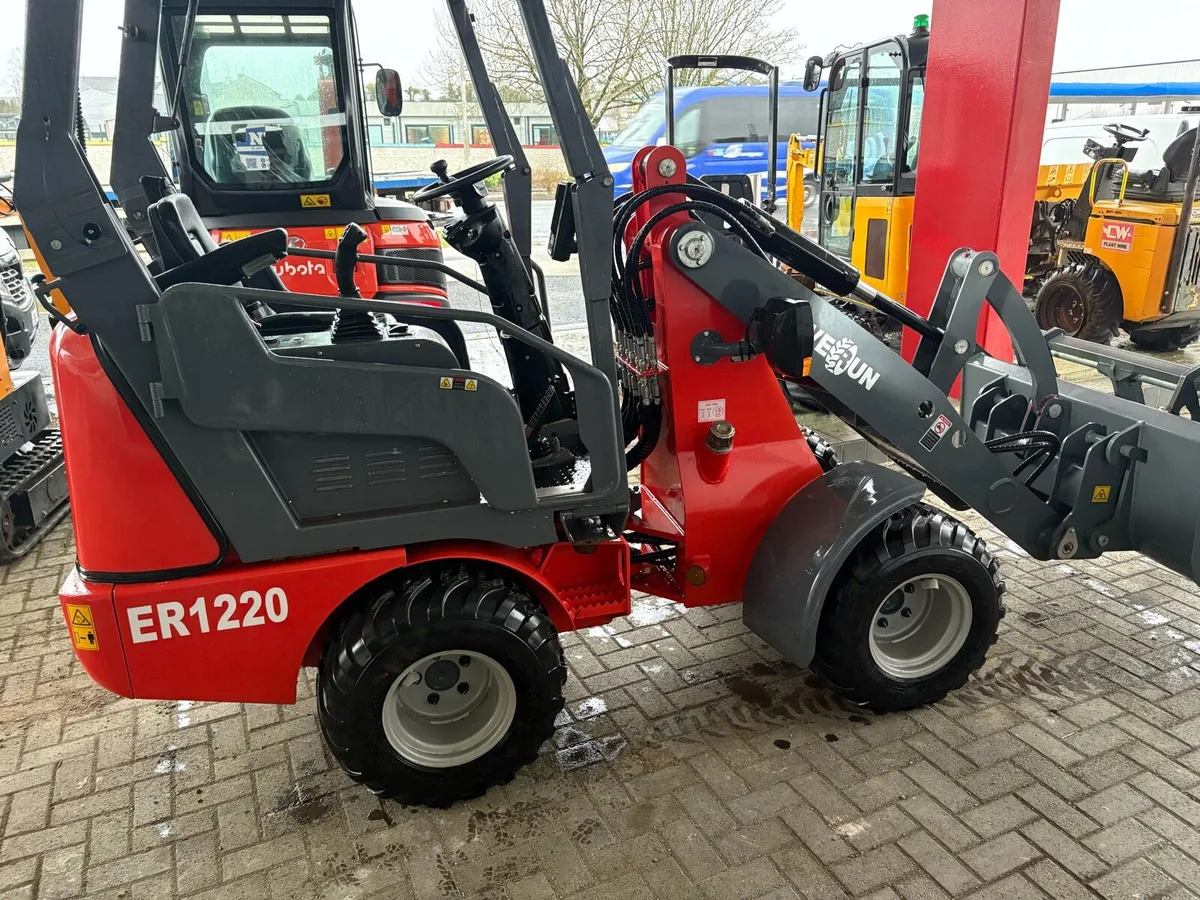 26 Kubota Powered Everun ER1120 Loader - Image 1