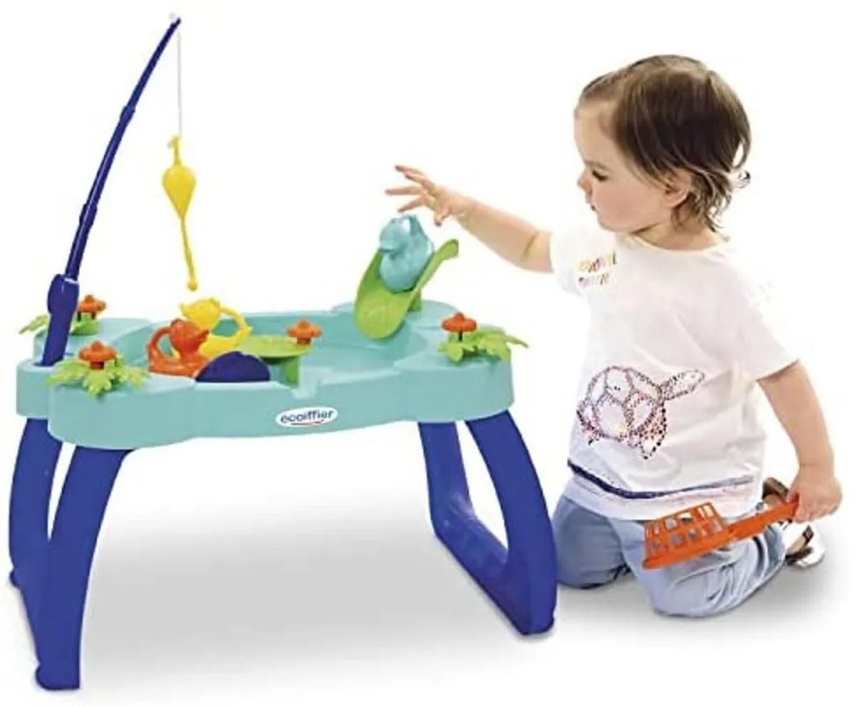 Ecoiffier Fishing Table - Image 1