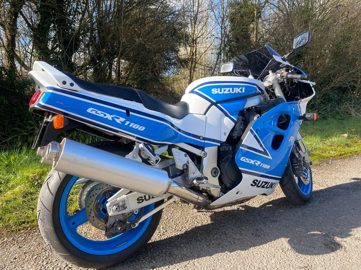 1996 SUZUKI GSXR 1100 STUNNING BIKE - Image 3