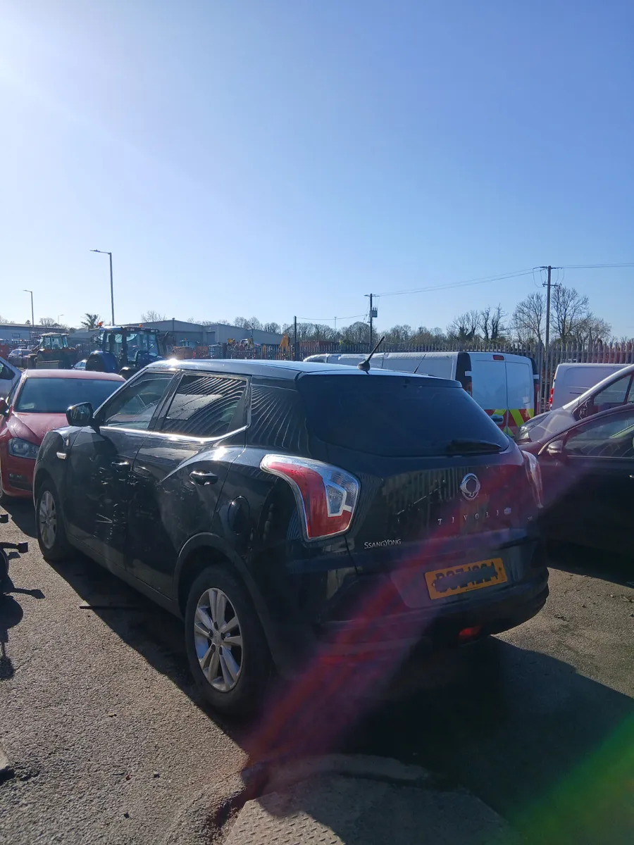 2016 SSANYONG TIVOLI BREAKING - Image 4