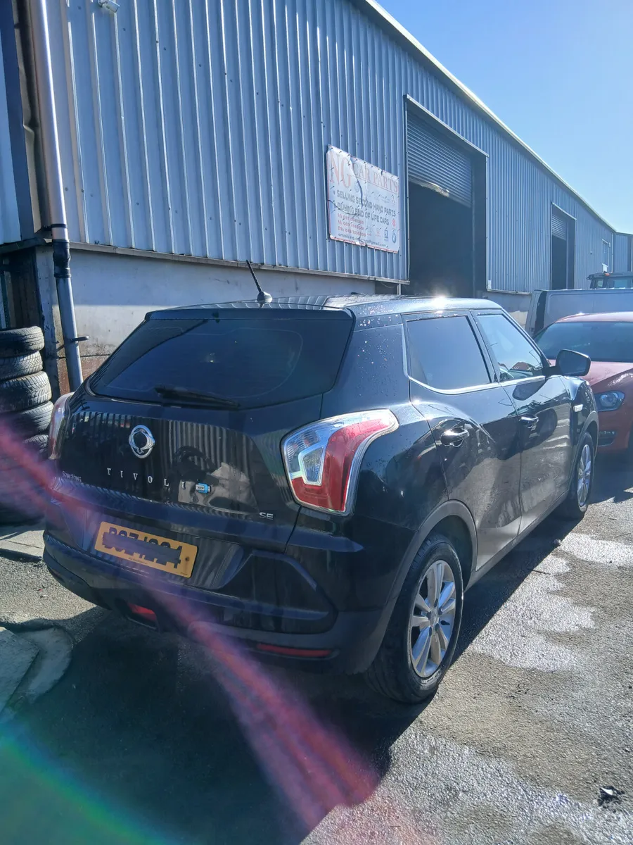 2016 SSANYONG TIVOLI BREAKING - Image 3