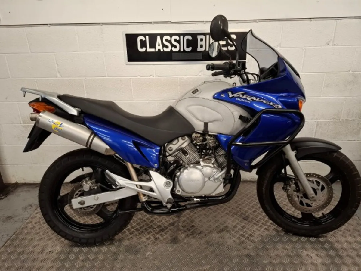 Honda Varadero 125 2003 - Image 1