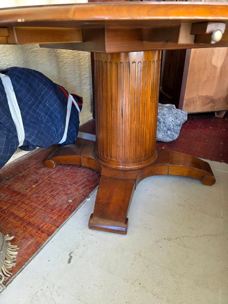 Dining room Table - Image 2