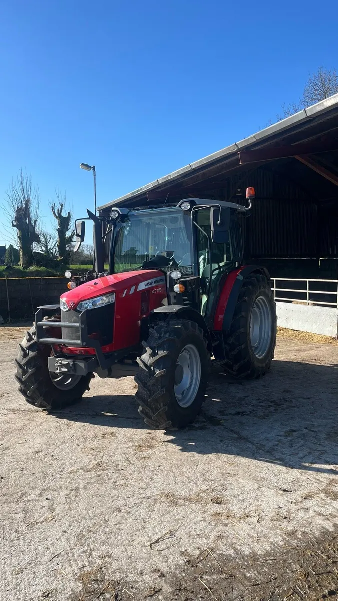 Massey Ferguson 4709 - Image 2