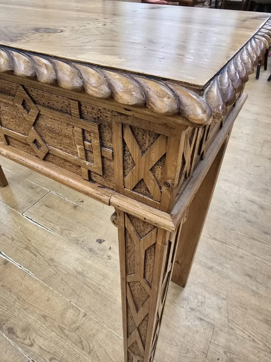 Vintage carved pine table with drawers - Image 4