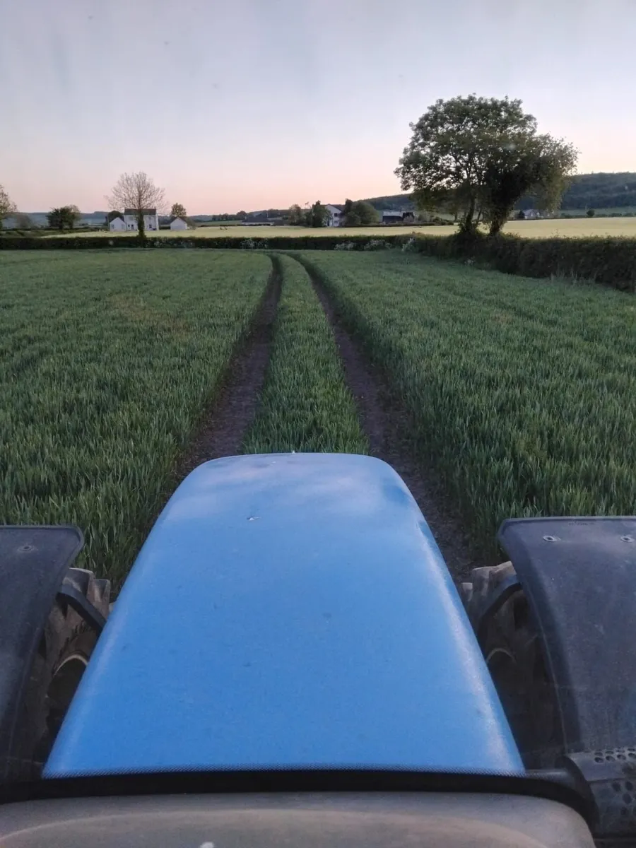 Fertiliser & spraying - Image 4