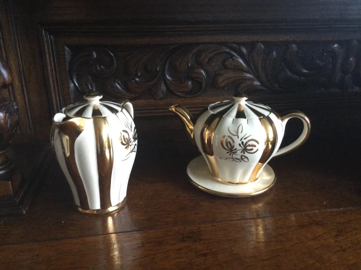 Antique Sudlows Burslem Teapot and Water Jug - Image 1