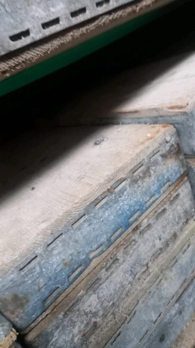 Planks for flowerbeds - Image 2