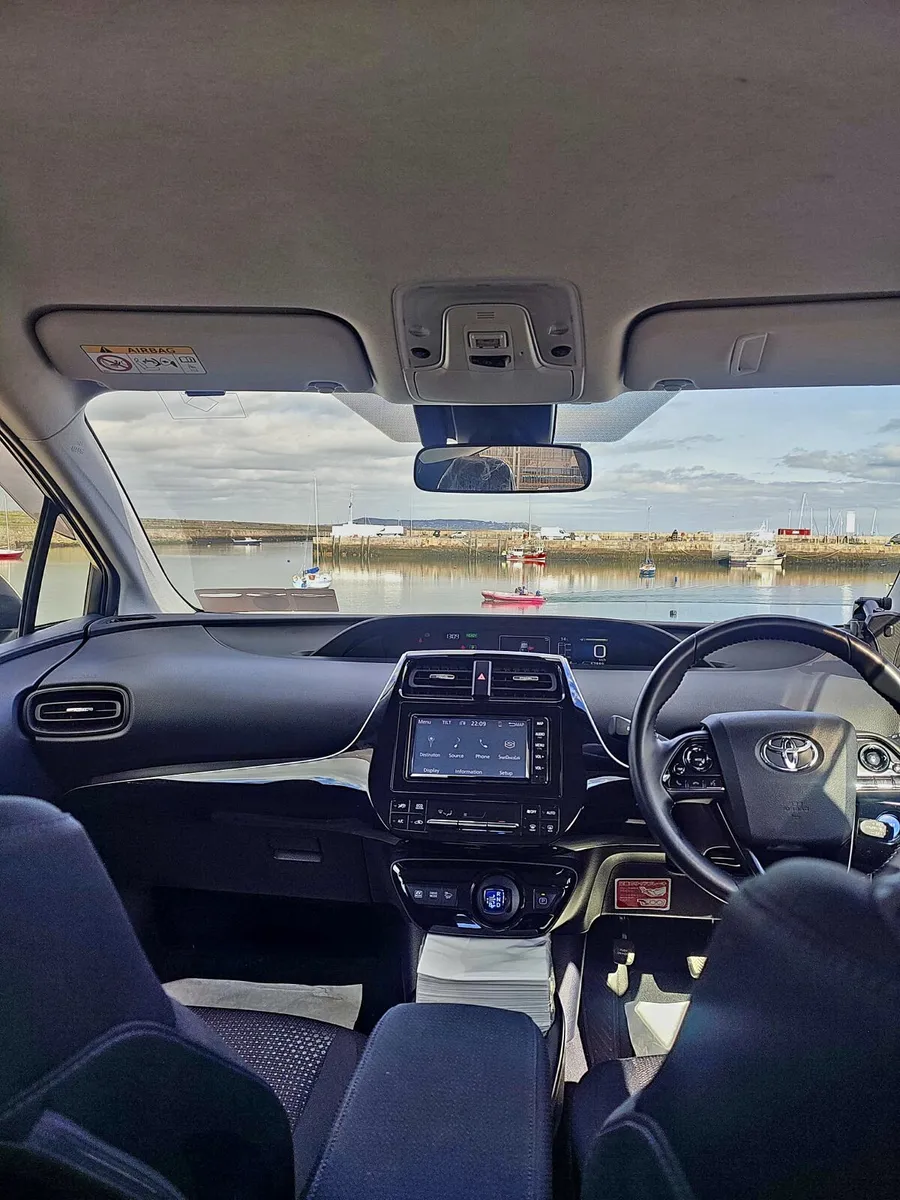 Toyota prius hi spec - Image 4