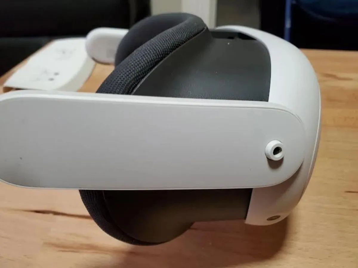 META QUEST 3 512 gb virtual reality helmet - Image 4