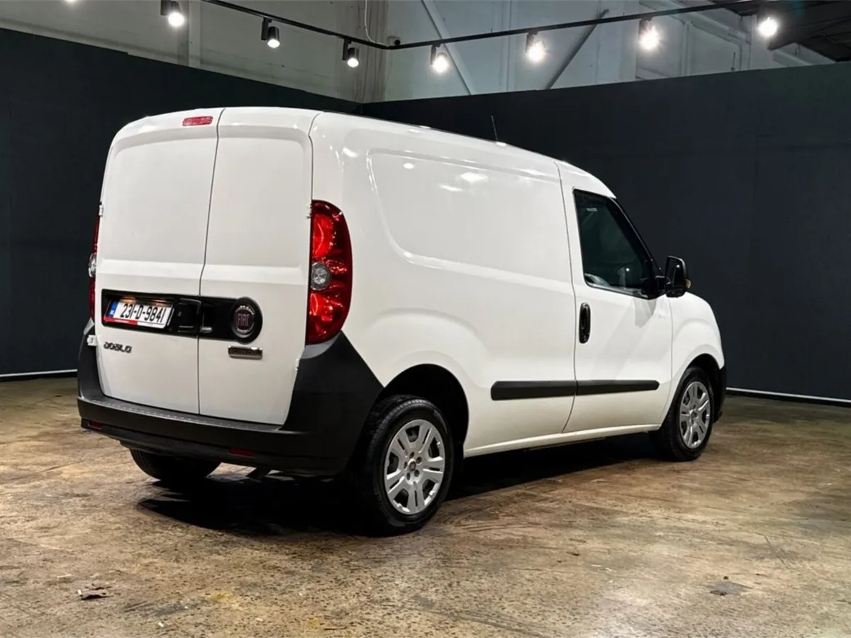 Fiat Doblo 6 SPEED MANUAL 1.6 TDI - A/C HEATING CO - Image 4