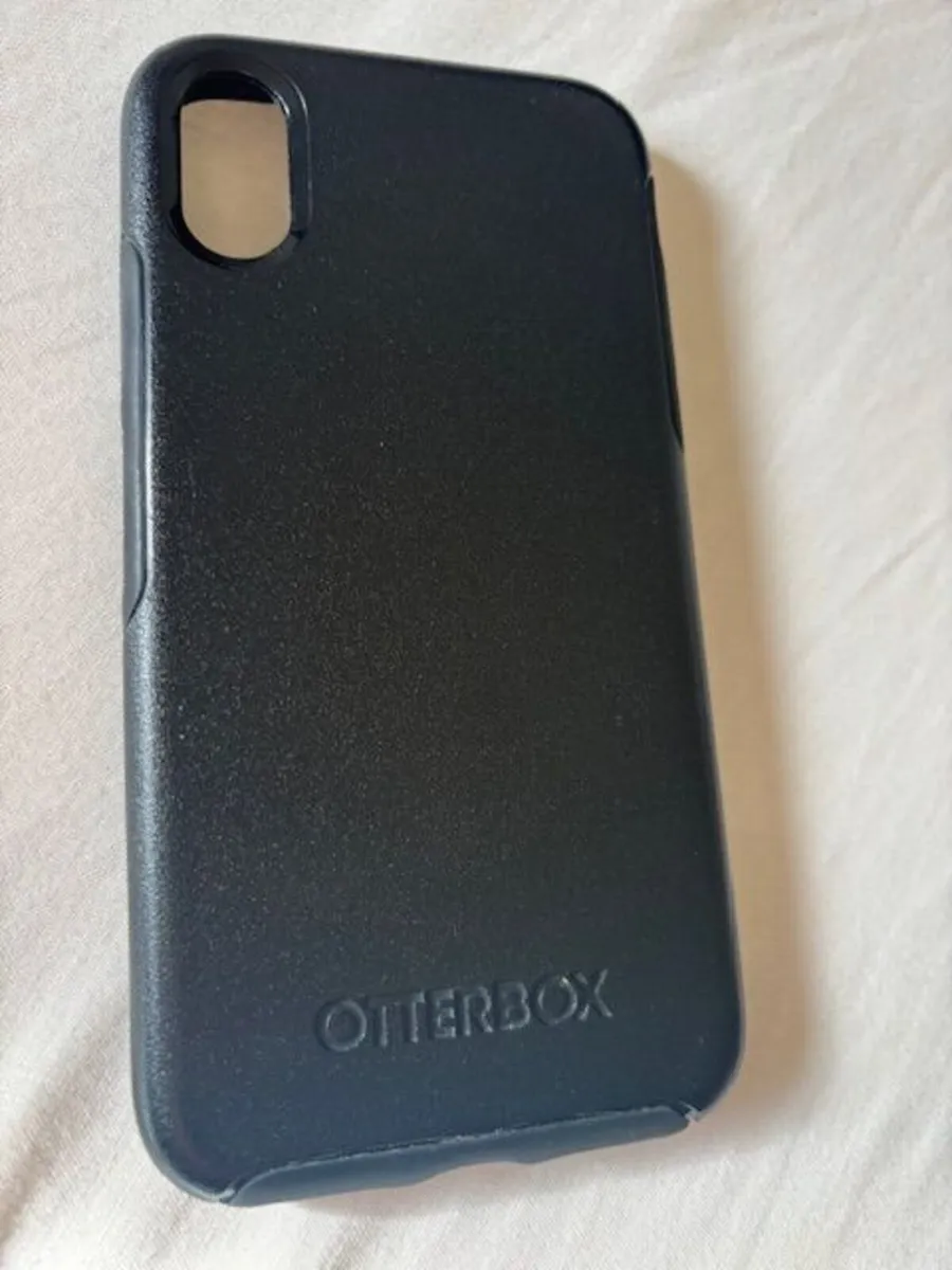 iPhone X - 256GB with Otterbox cover - Image 3