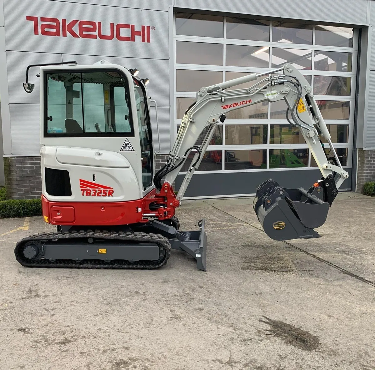 Takeuchi TB325R Mini Digger - Image 1