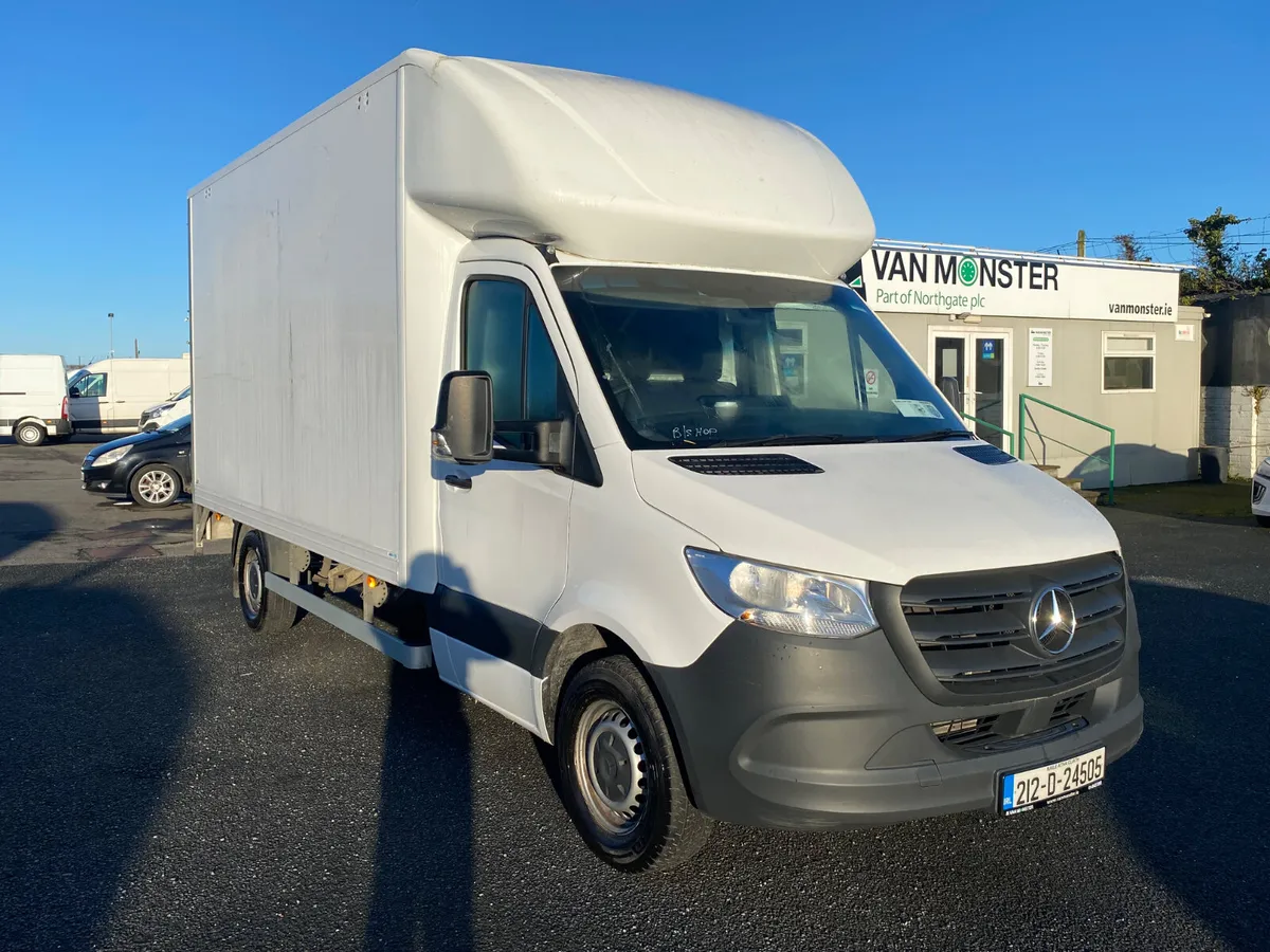 2021 Mercedes Sprinter Luton 316CDI RWD - Image 1