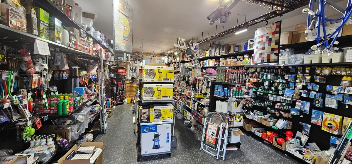 Retail Shop Display Shelving