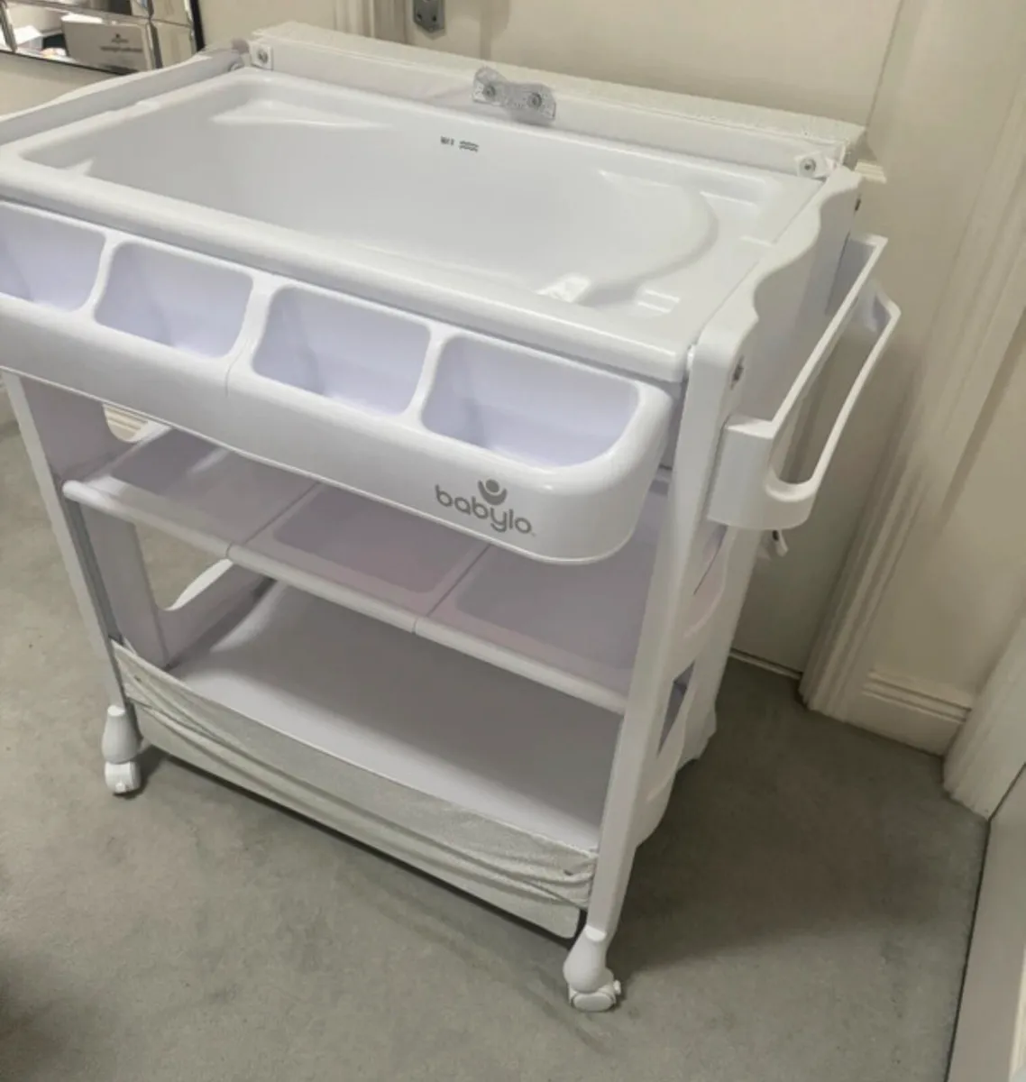 Babylo Bath and Baby Changing Table - Image 4