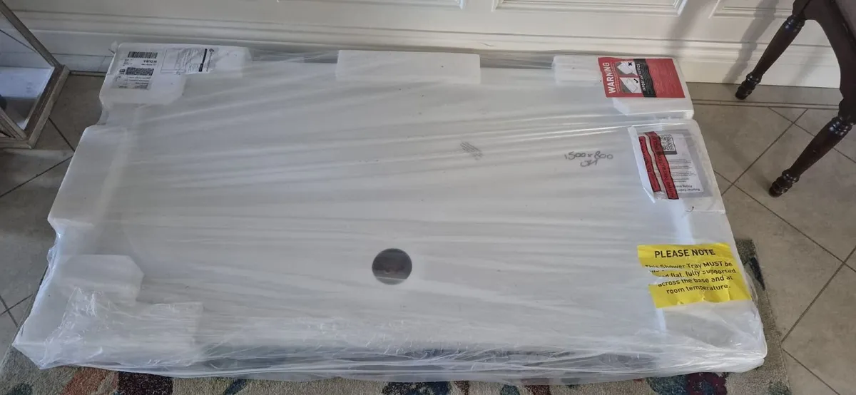 1500mm x 800mm Milano Shower Tray - Image 2