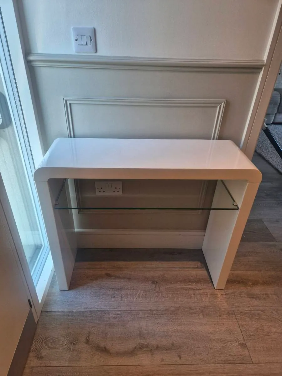 White Hall Table - Image 1