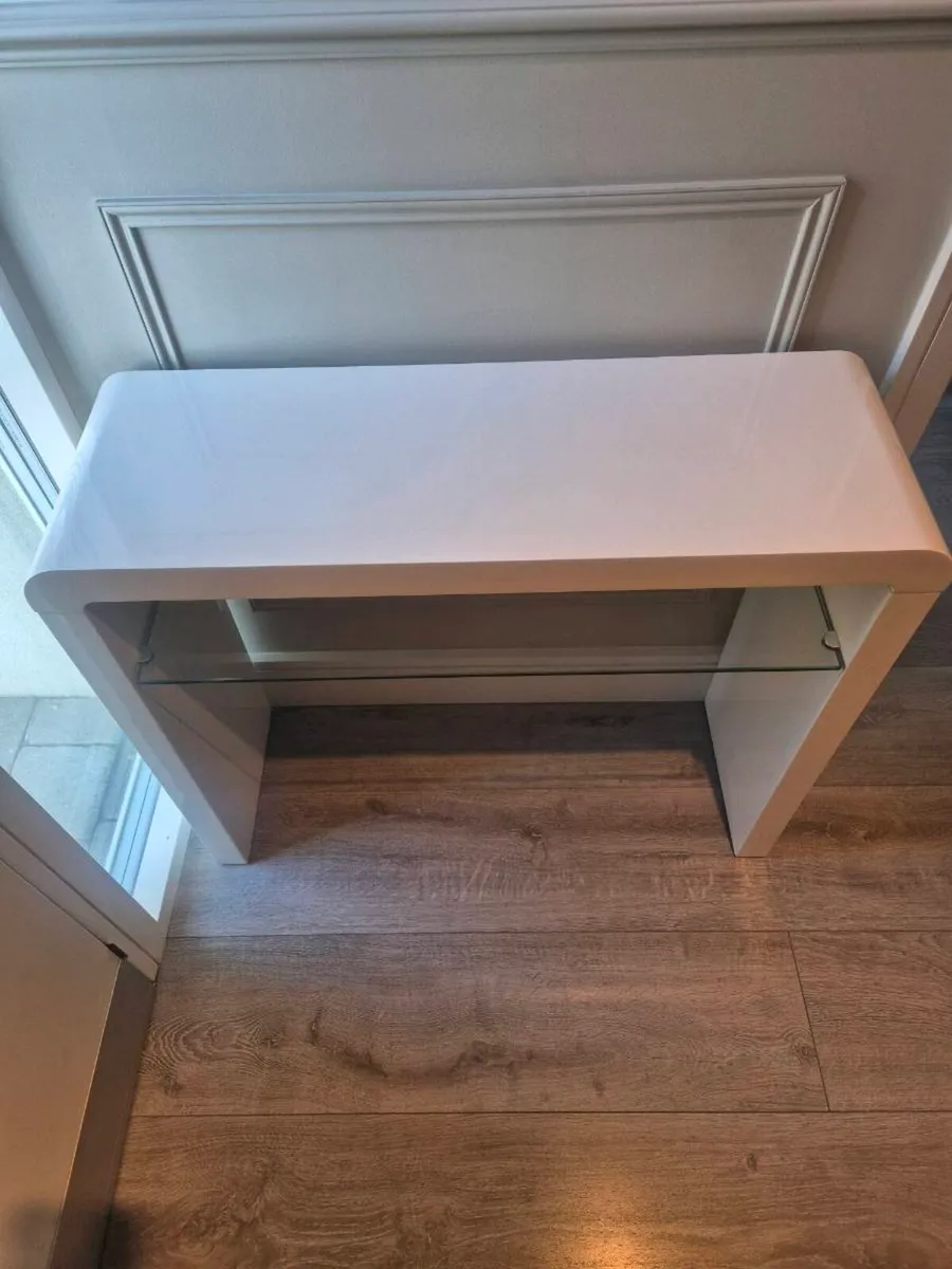 White Hall Table - Image 3