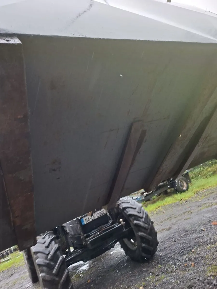 Oil Tanker - Image 3