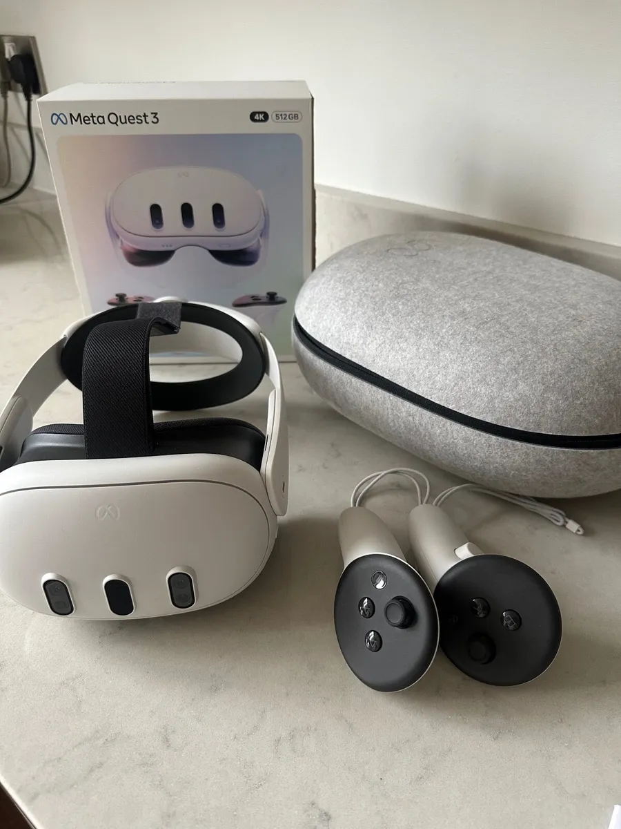 Meta Quest 3 (512gb) elite strap and meta case - Image 1